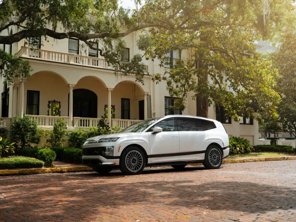 Hyundai - IIHS Safety Pick 2025