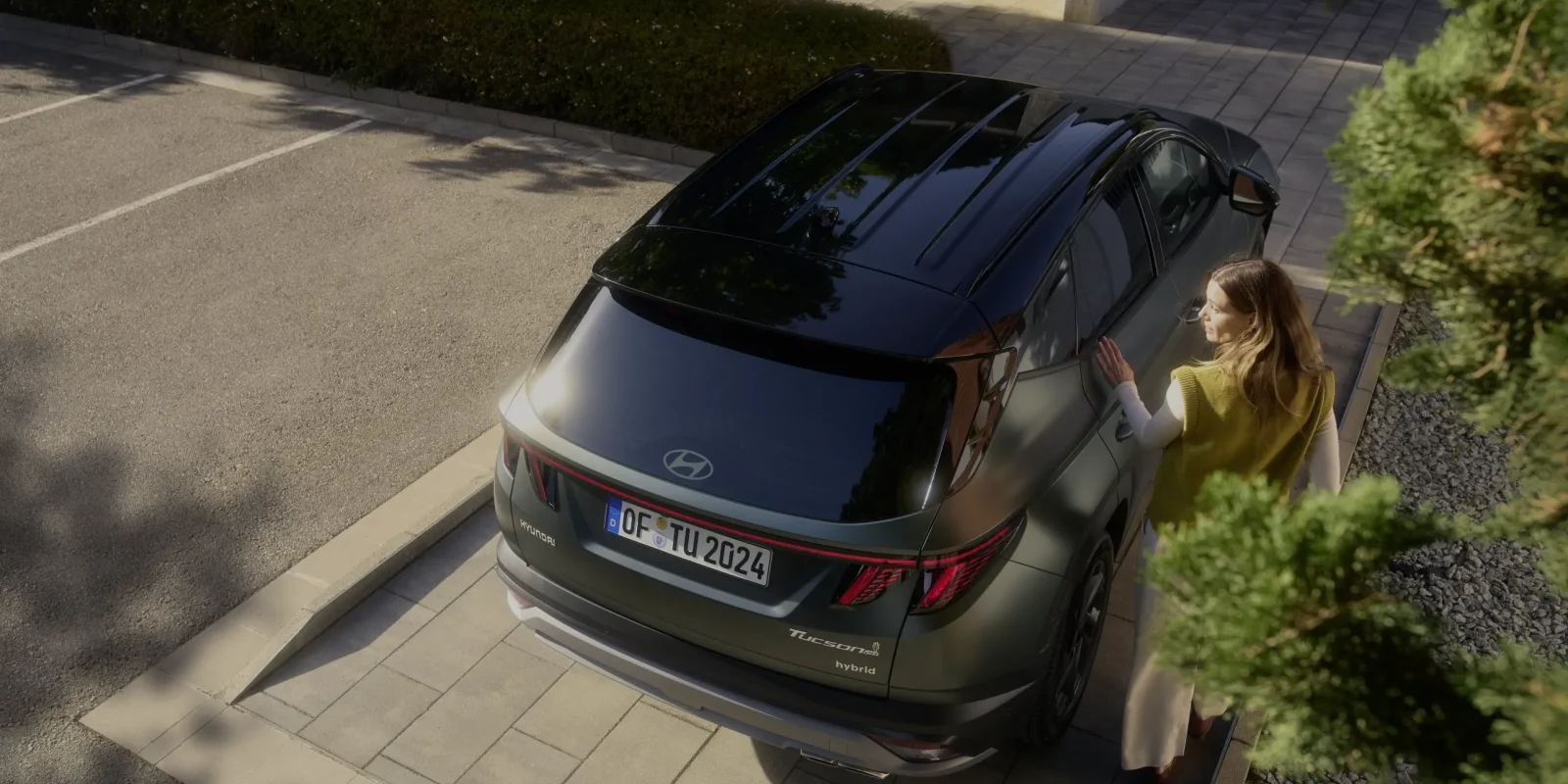 ახალი Hyundai Tucson ჰიბრიდი ჰიუნდაი ავტო საქართველოს შოურუმში